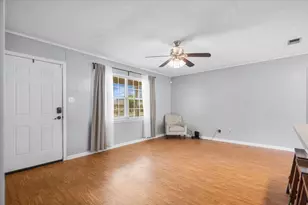 407 York St, Lindale, TX 75771 - Photo 6