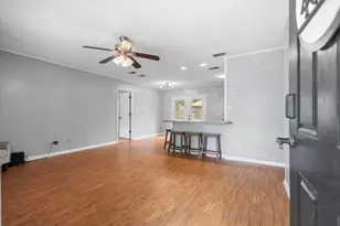 407 York St, Lindale, TX 75771 - Photo 4