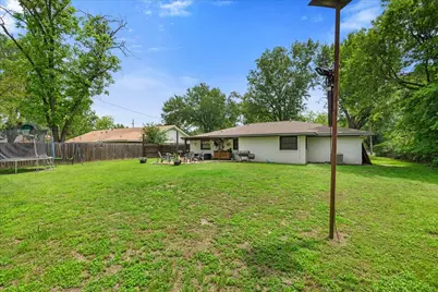 1904 W 4th Avenue, Corsicana, TX 75110 - Photo 32