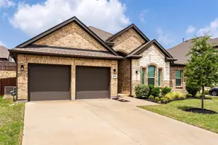 3648 Walnut Rdg Dr, Grand Prairie, TX 76065 - Photo 2