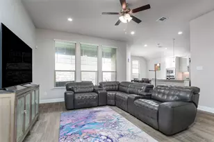 3648 Walnut Rdg Dr, Grand Prairie, TX 76065 - Photo 6