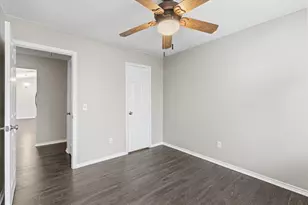 2110 Lansdown Dr, Carrollton, TX 75010 - Photo 28