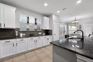 2760 Explorador, Grand Prairie, TX 75054 - Photo 12
