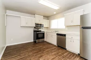 2918 Rayswood Dr, Carrollton, TX 75007 - Photo 6