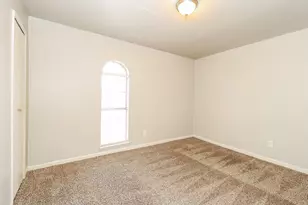 2918 Rayswood Dr, Carrollton, TX 75007 - Photo 12