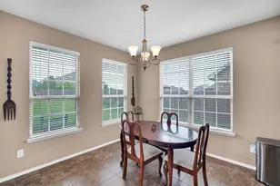 217 Belgian St, Waxahachie, TX 75165 - Photo 10