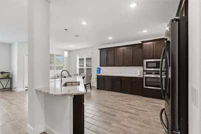 9121 Desert Flora Drive, Fort Worth, TX 76131 - Photo 8