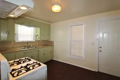 421 Dr Martin Luther King Jr Boulevard, Waxahachie, TX 75165 - Photo 6