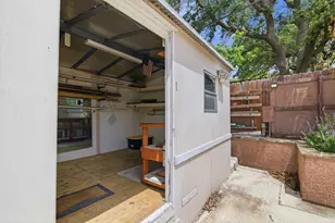 1209 Southwood Dr, Woodway, TX 76712 - Photo 28