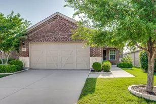 7620 Parade Dr, Little Elm, TX 76227 - Photo 1