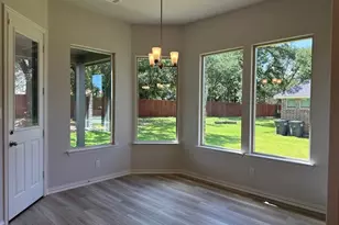 412 Guadeloupe Ln, Springtown, TX 76082 - Photo 4