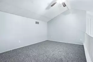 6715 Cherrytree Dr, Arlington, TX 76001 - Photo 16