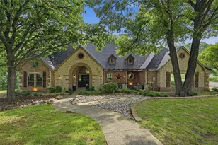 31 Forest Hills Cir, Gunter, TX 75058 - Photo 2