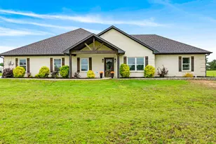 221 Private Rd 33082, Sumner, TX 75486 - Photo 2