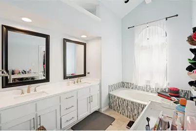 4120 W Creek Court, Dallas, TX 75287 - Photo 24