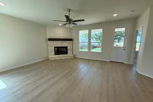 1124 Trinity Dr, Springtown, TX 76082 - Photo 8