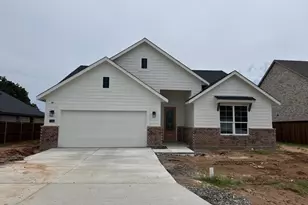 1124 Trinity Dr, Springtown, TX 76082 - Photo 1