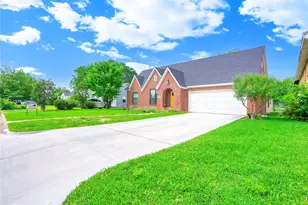 3240 Sandage Ave, Fort Worth, TX 76109 - Photo 4