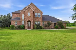 160 Kelly Dr, Waxahachie, TX 75167 - Photo 1