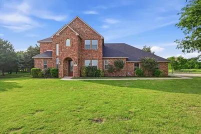 160 Kelly Drive, Waxahachie, TX 75167 - Photo 2