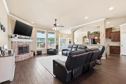 160 Kelly Drive, Waxahachie, TX 75167 - Photo 8