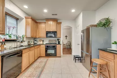 7040 Sea Star Drive, Grand Prairie, TX 75054 - Photo 8