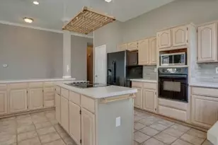 5837 Poole Dr, The Colony, TX 75056 - Photo 4