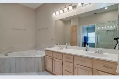 5837 Poole Drive, The Colony, TX 75056 - Photo 14