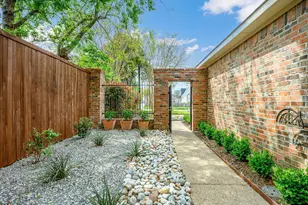 4209 Sexton Ln, Dallas, TX 75229 - Photo 2