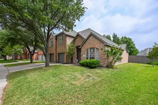8420 Falconet Cir, McKinney, TX 75072 - Photo 2