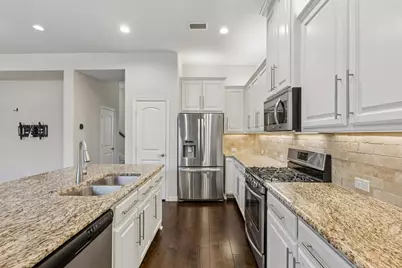 659 Emily Lane, Richardson, TX 75081 - Photo 6