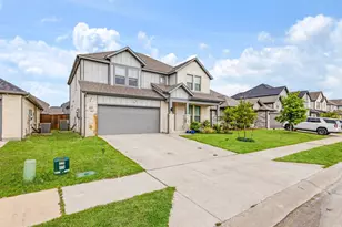 392 Teton St, Waxahachie, TX 75165 - Photo 4