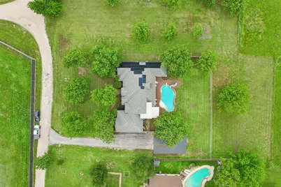 1252 Orchard Lane, Ennis, TX 75119 - Photo 38