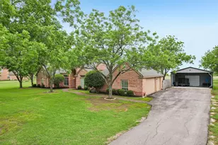 1252 Orchard Ln, Ennis, TX 75119 - Photo 36