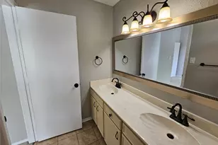 601 Harvest Hill St, Lewisville, TX 75067 - Photo 26