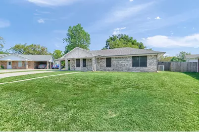 101 Sara Court, Collinsville, TX 76233 - Photo 4