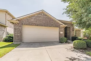 1313 Catbird Dr, Little Elm, TX 75068 - Photo 2