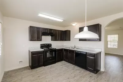 1400 Starling Lane, Ennis, TX 75119 - Photo 4