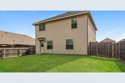 1400 Starling Lane, Ennis, TX 75119 - Photo 2