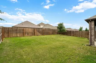 11208 Canyon Mine Dr, Aubrey, TX 76227 - Photo 34