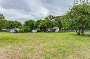 12490 Deeds Ct, Azle, TX 76020 - Photo 24