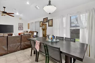 612 Cranbrook Dr, Fort Worth, TX 76131 - Photo 6