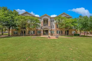 1725 Harvey Mitchell Pkwy S, College Station, TX 77840 - Photo 32