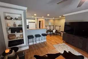 1725 Harvey Mitchell Pkwy S, College Station, TX 77840 - Photo 4