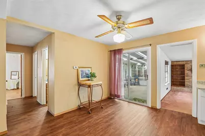 1810 Ridgewood Street, Irving, TX 75062 - Photo 4