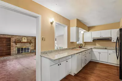 1810 Ridgewood Street, Irving, TX 75062 - Photo 6