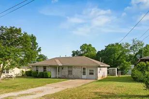 209 W Huffman St, Krum, TX 76249 - Photo 2
