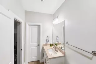 15850 Quorum Dr, Addison, TX 75001 - Photo 12