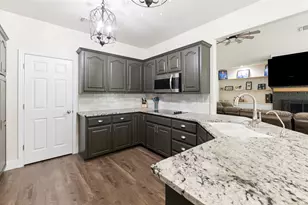 109 Enchanted Dr, Enchanted Oaks, TX 75156 - Photo 10