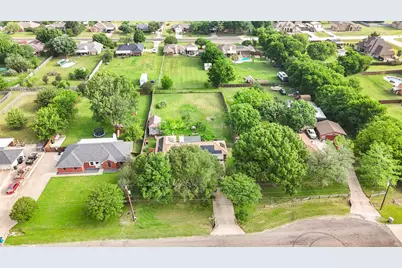319 Anita Lane, Waxahachie, TX 75165 - Photo 24